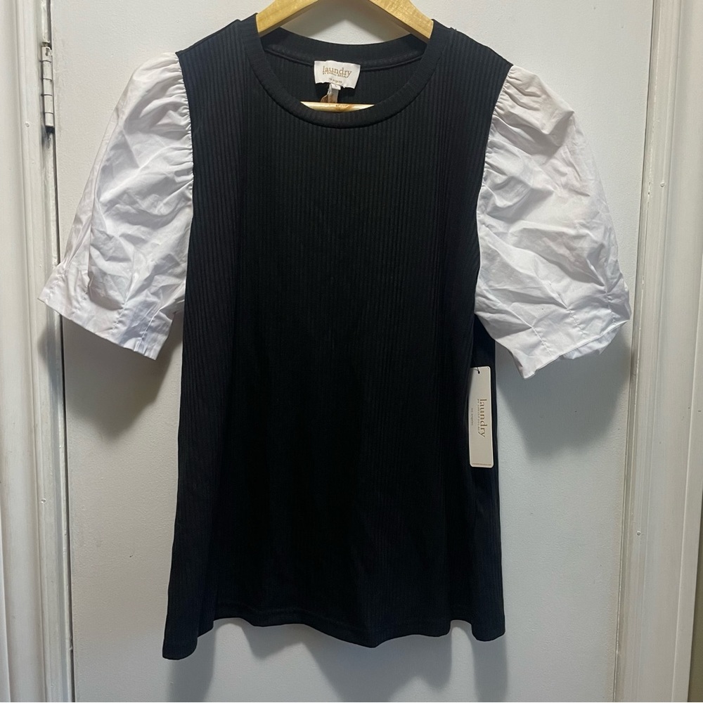 NWT sz lg LAUNDRY BY SHELLI SEGAL black and white puff sleeve tee